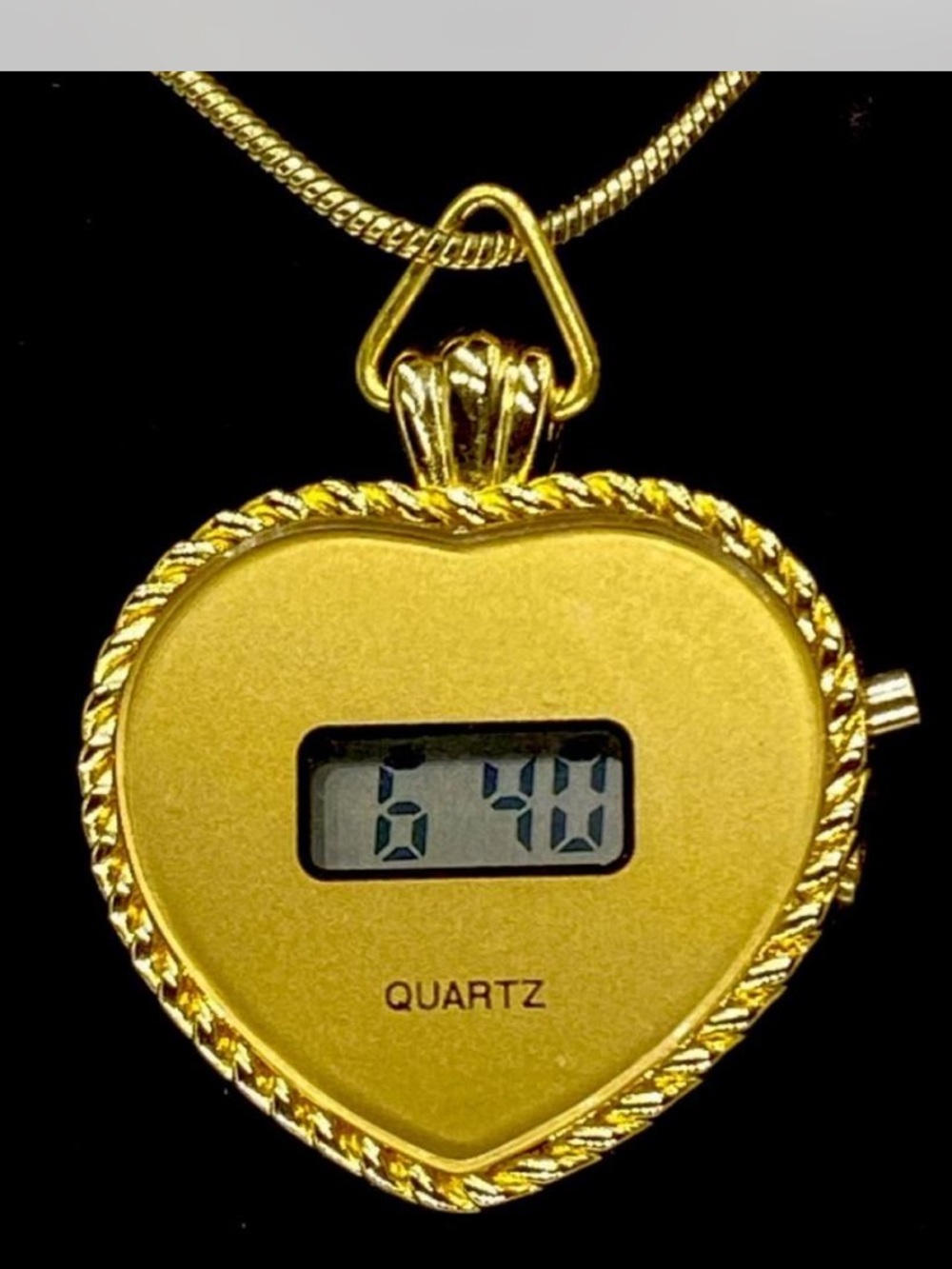 Ladies *^*
Heart  ♥️ *** Quartz Digital Watch Necklace” 
 Goldtone Hardwear ^*^